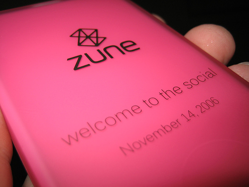 pink zune 30 (2)